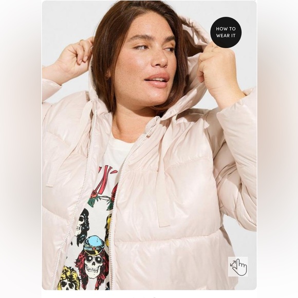 Torrid Cropped Hooded Puffer Champagne color Size 4X NWT - Picture 4 of 4